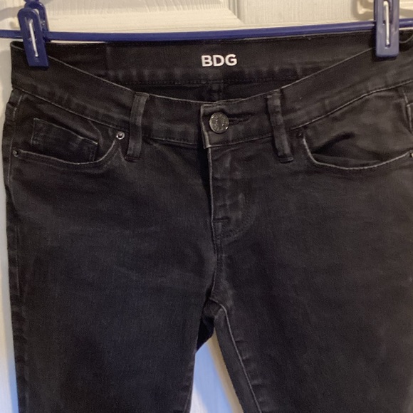 BDG Urban Outfitters Low Rise Twig Black Denims, Size 27 W 24 L - Picture 1 of 10
